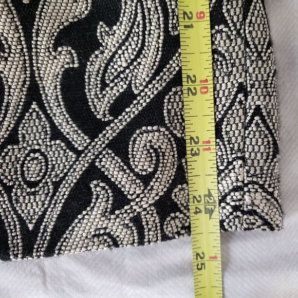 Talbots Collections Knee length Embroidered Skirt Sz 14 - Picture 12 of 12